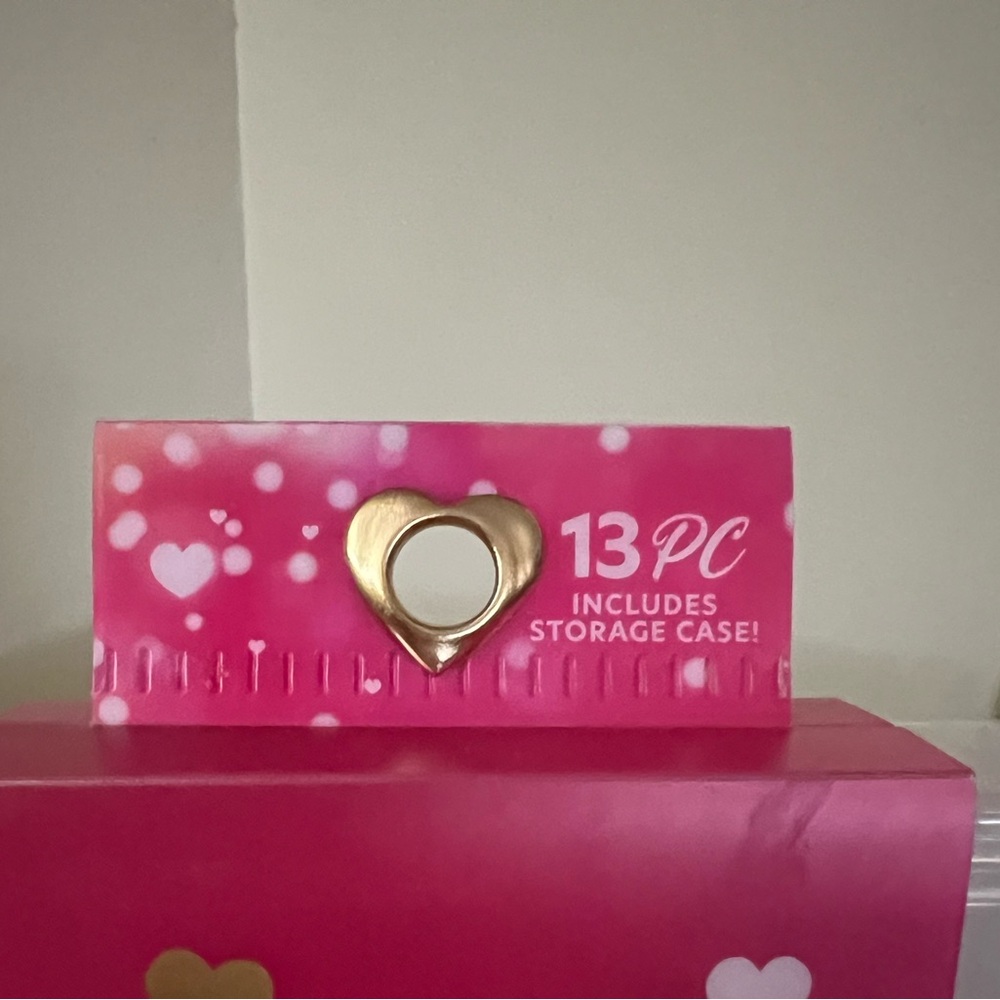 Pink Powder Puffs Set - Picture 2 of 4